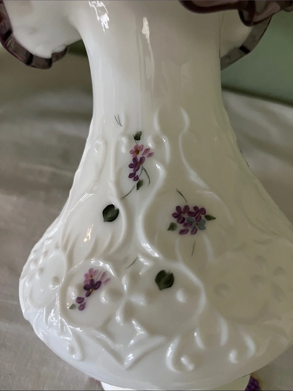 Vintage Fenton Violets in the Snow Amethyst Crest Spanish Lace Vase Signed